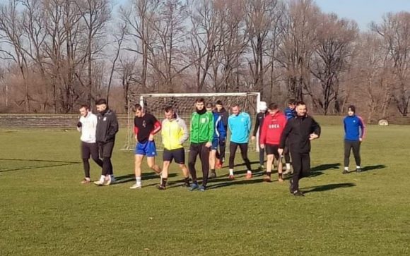 Prozivkom i pod vodstvom trenera Ivice Cestarića, nogometaši Šnk Banovca započeli su danas s pripremama za proljetni dio sezone,
